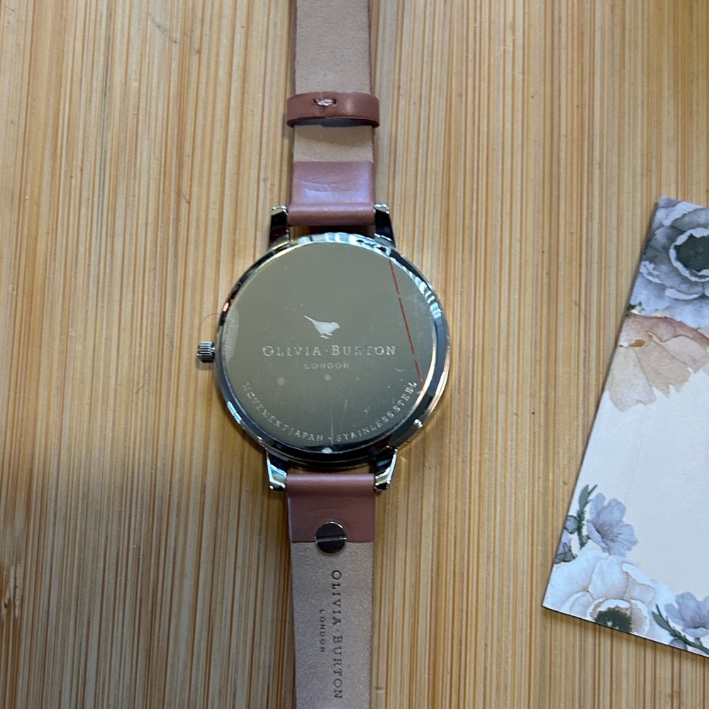 OLIVIA BURTON WATCH WITH 38mm White FACE PINK LEATHER BAND WITH SILVER BEE - Picture 5 of 7
